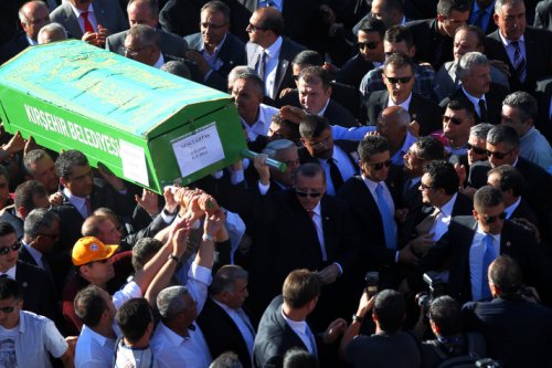 Neşet Ertaş son yolculuğuna uğurlandı