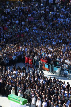 Neşet Ertaş son yolculuğuna uğurlandı