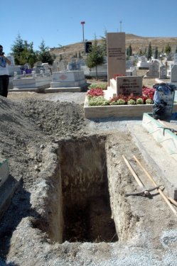 Neşet Ertaş son yolculuğuna uğurlandı