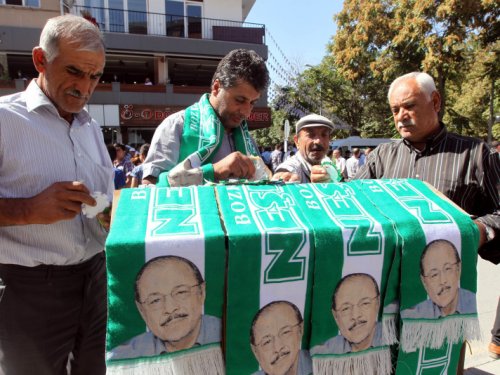 Neşet Ertaş son yolculuğuna uğurlandı