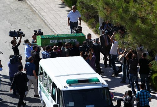 Neşet Ertaş son yolculuğuna uğurlandı