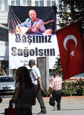 Neşet Ertaş son yolculuğuna uğurlandı