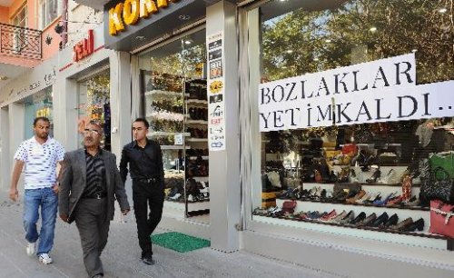Neşet Ertaş son yolculuğuna uğurlandı