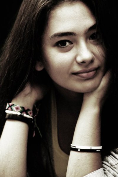 Fahriye Evcen'den Kara Sevda setine baskın