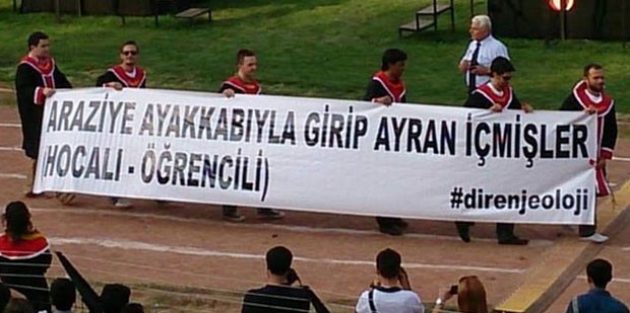 ODTÜ mezuniyet töreninden kötü espirili pankartlar
