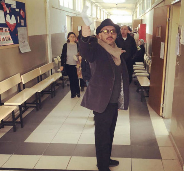 Oy kullanan ünlüler