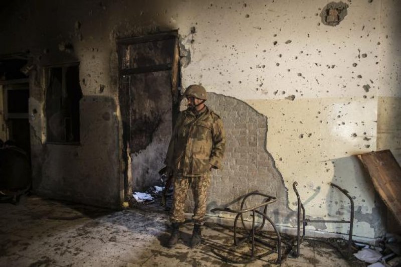 Pakistan'da Taliban'ın okul katliamından görüntüler