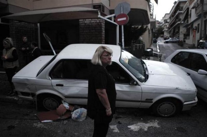 Şiddetli yağmur Yunanistan'da hayatı felç etti