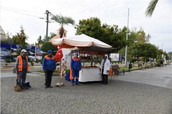 Saat 9'u 5 geçe Türkiye'de hayat durdu