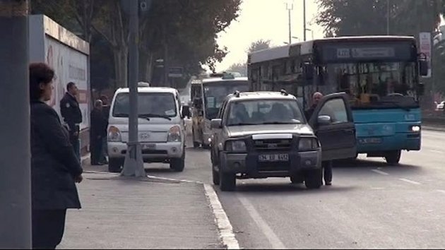 Saat 9'u 5 geçe Türkiye'de hayat durdu