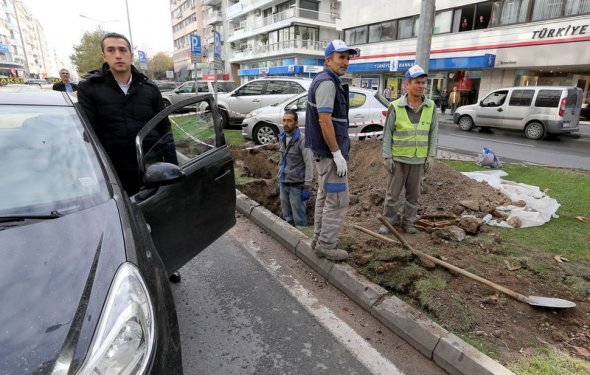 Saat 9'u 5 geçe Türkiye'de hayat durdu