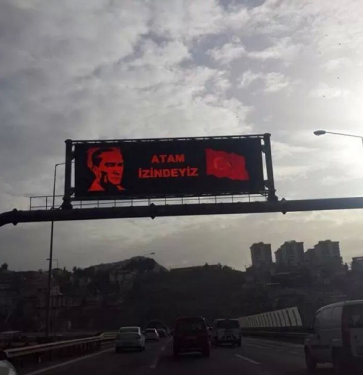 Saat 9'u 5 geçe Türkiye'de hayat durdu