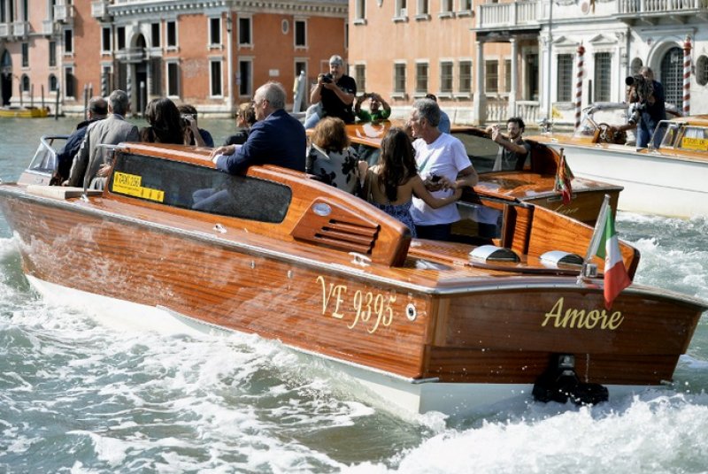 3 gün önce başlayan düğüne Hollywood akın etti