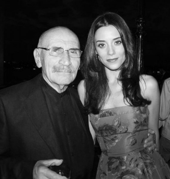 Cansu Dere aradığı evi buldu  