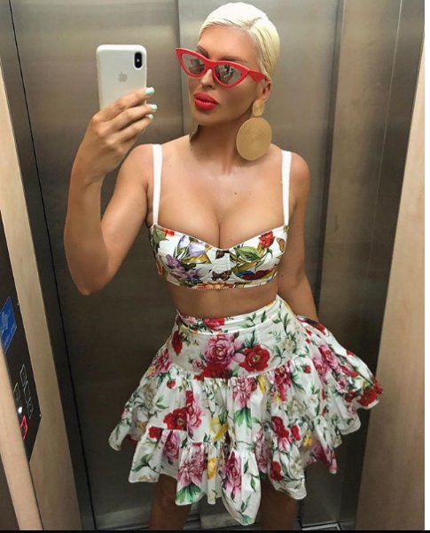 Jelena Karleusa yine nefes kesti 