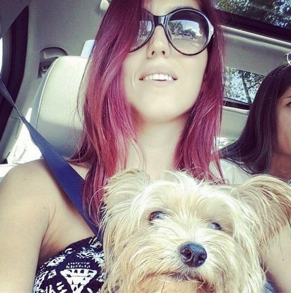 Yavuz Bingöl'ün manken kızı  Sinem Türkü