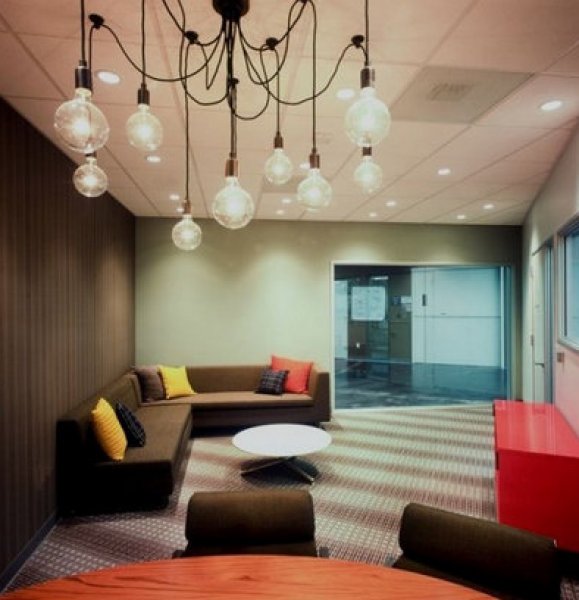 Facebook'un ofisleri görüntülendi