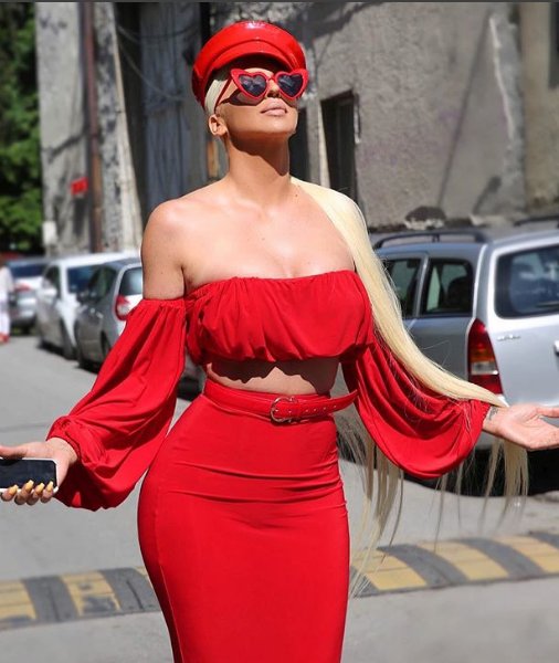 Jelena Karleusa yine nefes kesti 