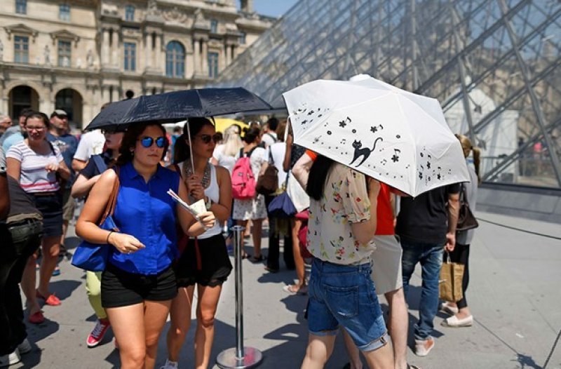 Avrupa son yılların en sıcak yazını yaşıyor