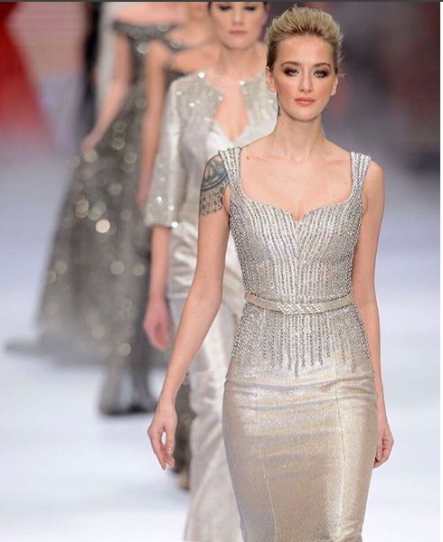 Çağla Şıkel meslektaşı Didem Soydan'ı gölgede bıraktı 