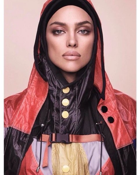 MET Gala'nın yıldızı İrina Shayk oldu 