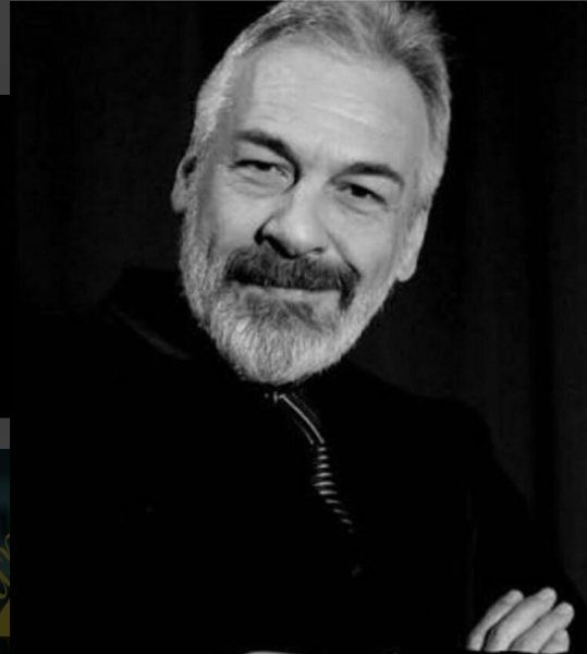 Oyuncu Mehmet Uslu memleketinde toprağa verildi 