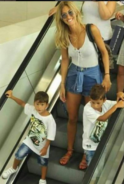 Çağla Şıkel'den oğlu Kuzey'e doğum günü kutlaması