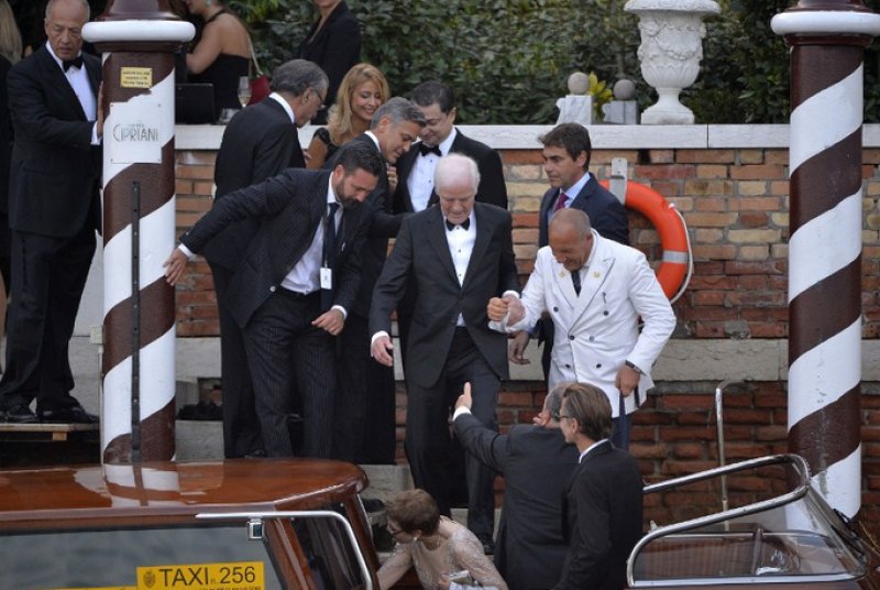 3 gün önce başlayan düğüne Hollywood akın etti