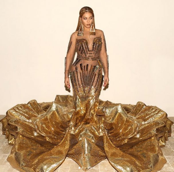 Ünlü şarkıcı Beyonce’den 120 bin kişilik su kuyusu sözü