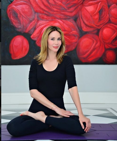 Eski manken Demet Şener yürek hoplattı