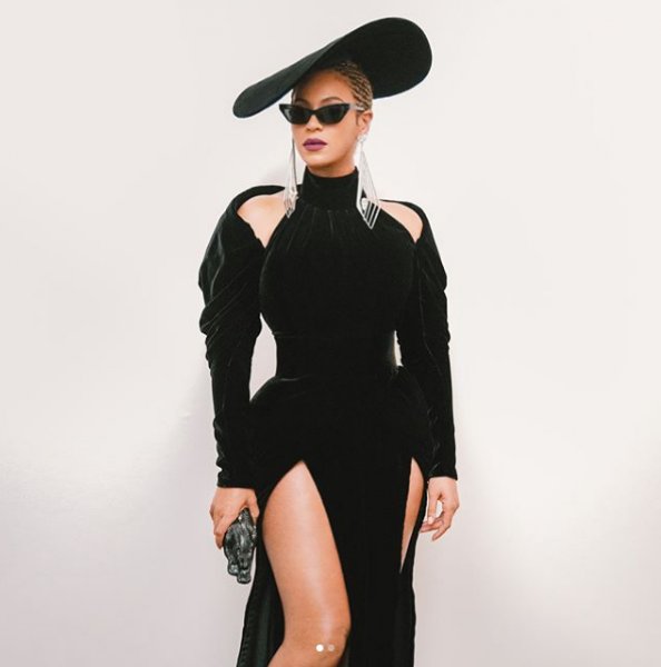 Ünlü şarkıcı Beyonce’den 120 bin kişilik su kuyusu sözü