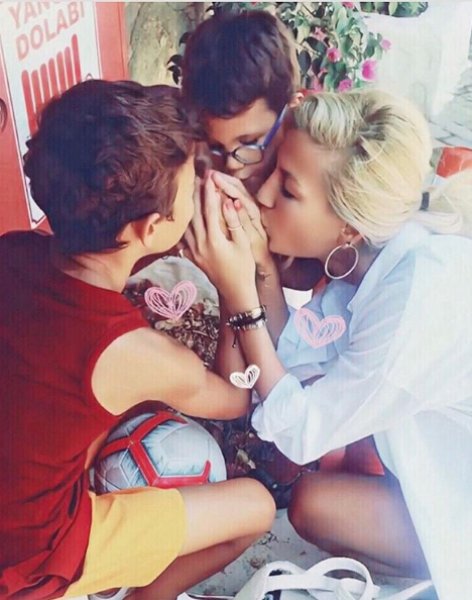 Çağla Şıkel'i sinirlendiren soru 