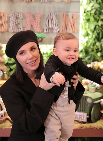 Gülşen'in oğlu 2 yaşına bastı 