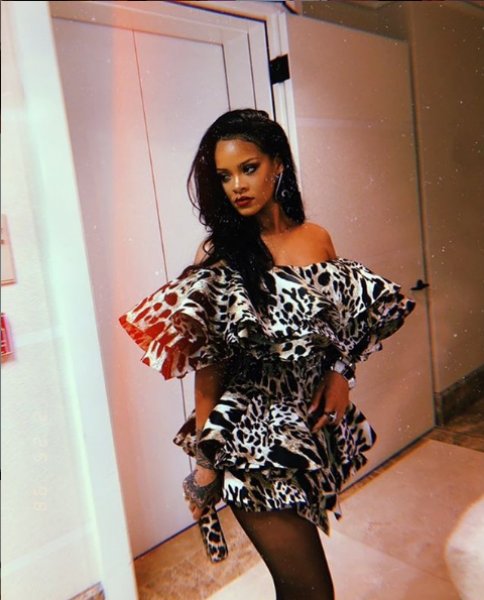 Rihanna'nın parti tarzı