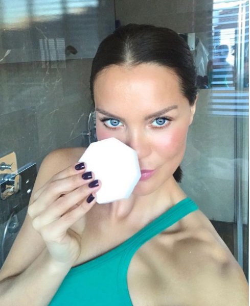 Ebru Şallı büyük oğlu Beren'in fotoğrafını paylaştı 