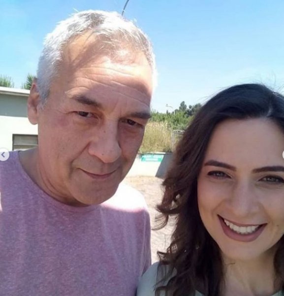 Oyuncu Mehmet Uslu memleketinde toprağa verildi 