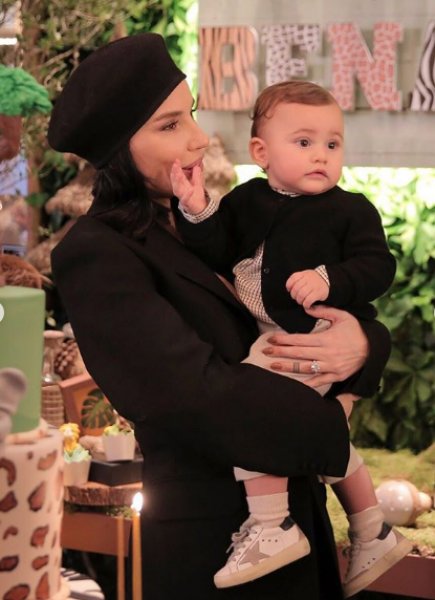 Gülşen'in oğlu 2 yaşına bastı 