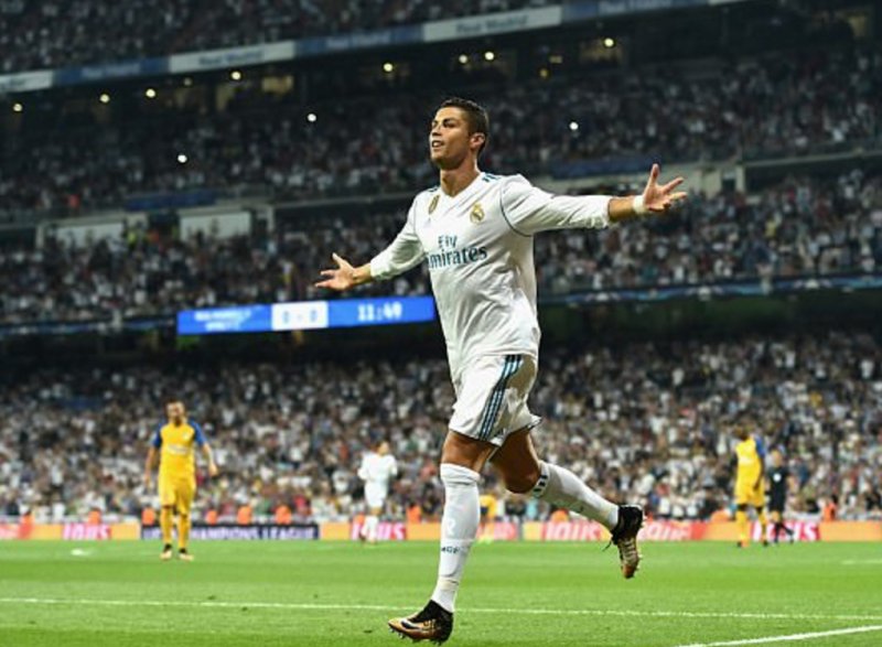 Ronaldo�nun kız arkadaşının hamile göbeği büyüyor