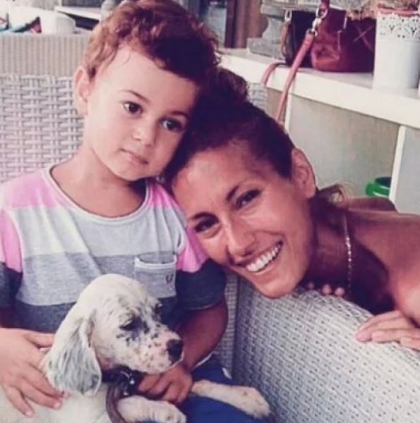 Çağla Şıkel'den oğlu Kuzey'e doğum günü kutlaması