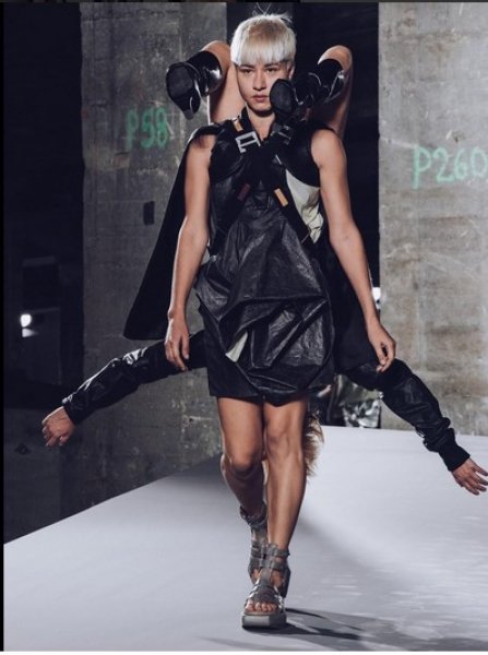 Paris Moda Haftası'nda ilginç defile