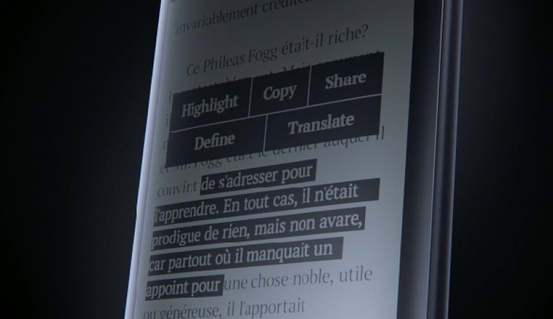 Rusya'da çift ekranlı YotaPhone 2 satışa çıktı