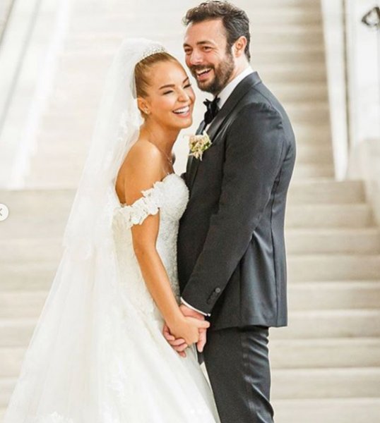 Bengü ve Selim Selimoğlu dünyaevine girdi 