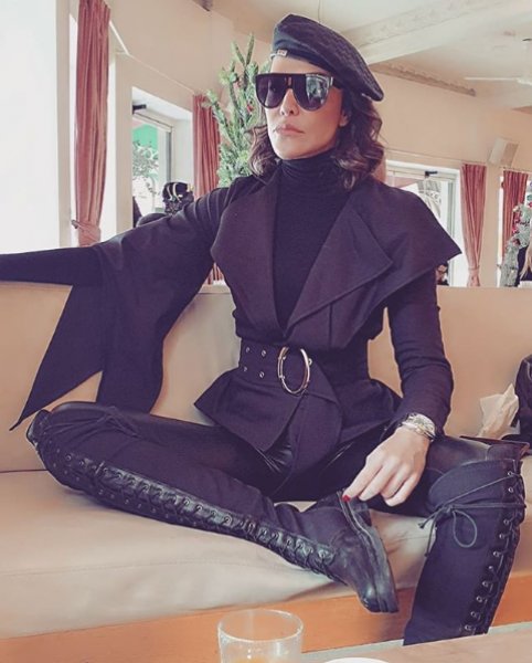 Seren Serengil'den Deniz Akkaya'ya uzaklaştırma kararı