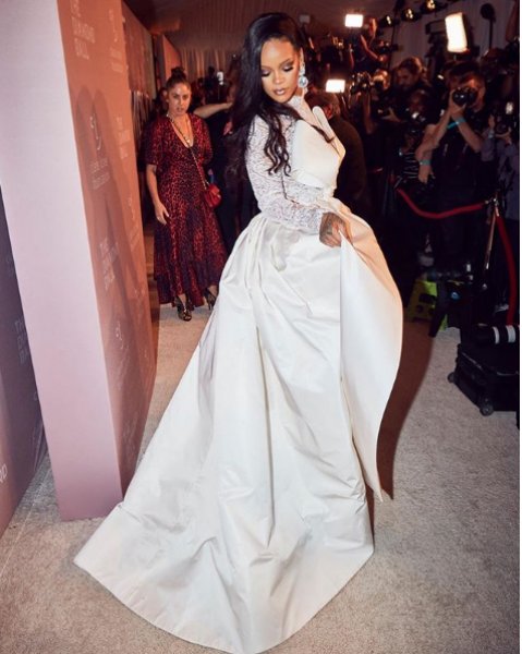 Rihanna'nın parti tarzı