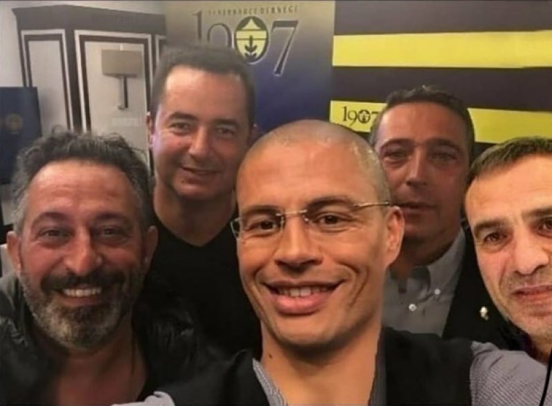Fenerbahçe'nin yeni başkanı Ali Koç