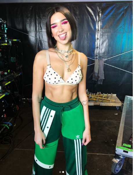 Dua Lipa'dan Türkiye mesajı