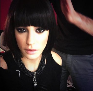 Serenay Sarıkaya imaj değiştirdi 