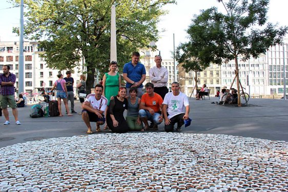 Srebrenitsa Katliamı'nın kurbanları kahveyle anılıyor