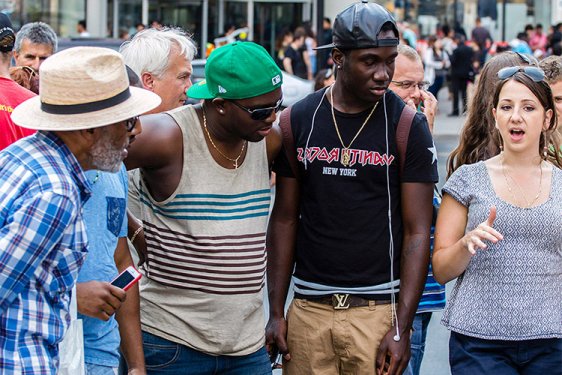 Srebrenitsa Katliamı'nın kurbanları kahveyle anılıyor