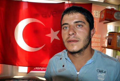 Türkiye 13 şehidine ağlıyor